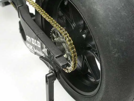 Premium Top studio 1:12 CHAIN SET YAMAHA YZR M1 GOLD - modelbouw