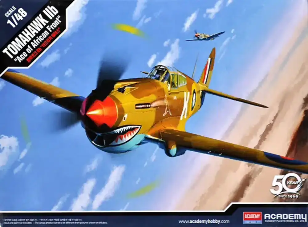 Laatste Kans Academy 1:48 Tomahawk IIB "Ace of African Front" - modelbouw