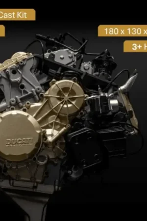 Pocher 1:4 Ducati Superquadro - V2 Engine PRE-ORDER Favoriet