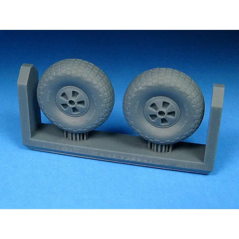 Nieuw De Havilland Mosquito Slotted Mainwheels - Block Tread