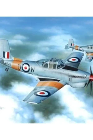 Finale Uitverkoop Boulton-Paul Balliol T.2. This kit of the land version contains two sprues with grey plastic parts, injected canopy, detailed re