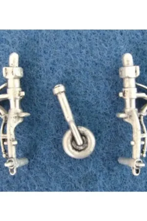 Nieuw North-American T-6 Texan Main Landing Gear (designed to be used with Monogram and Revell kits)