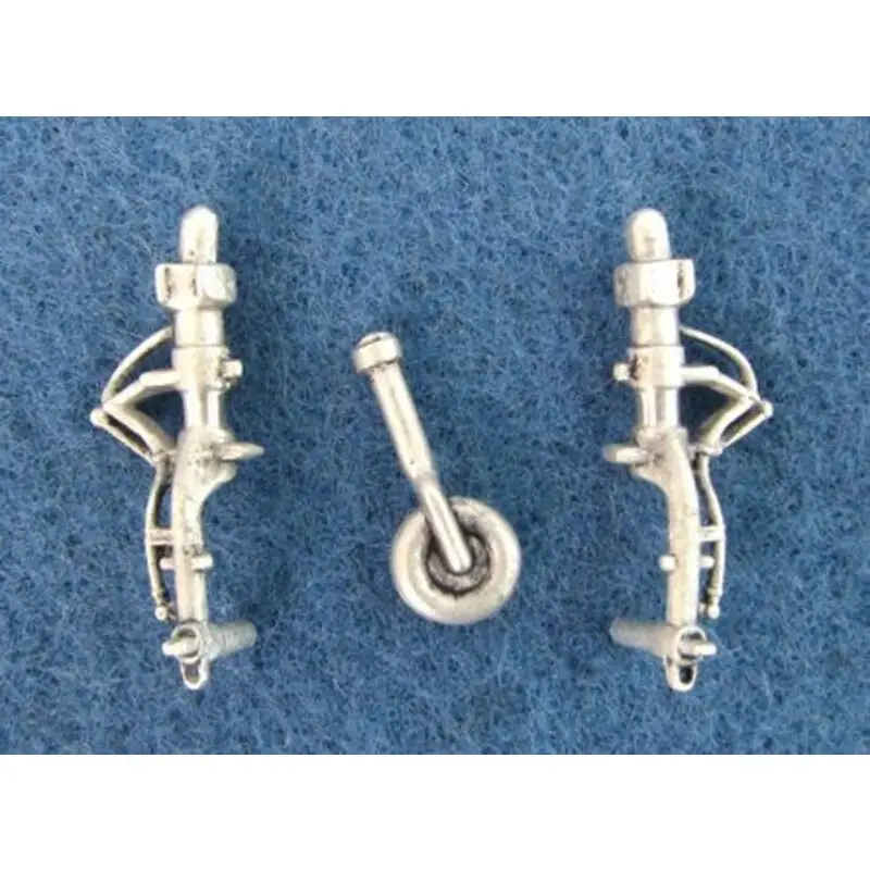 Nieuw North-American T-6 Texan Main Landing Gear (designed to be used with Monogram and Revell kits)