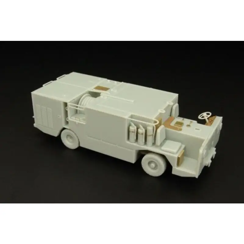 Koop Vandaag P25 USN Fire Engine carrier deck fire engine (designed to be used with Skunkworks kits)