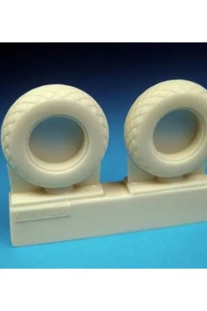 Beperkt Aanbod North-American P-51 Mustang Diamond Tread pattern tyres/Tires. (designed to be used with Tamiya kits) This set contains new, mor