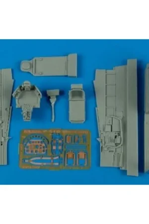 Betaalbaar North-American P-51D Mustang cockpit set (designed to be used with Hobby Boss kits)