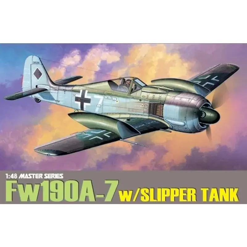 Direct Beschikbaar Focke Wulf Fw 190A-7 with slipper tank Schaalmodel