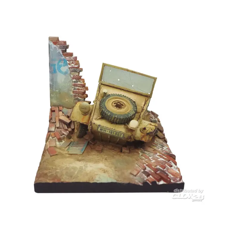 Vallejo Scenics: Kubelwagen Base (Front) 7 x 7 cm Alleen Vandaag