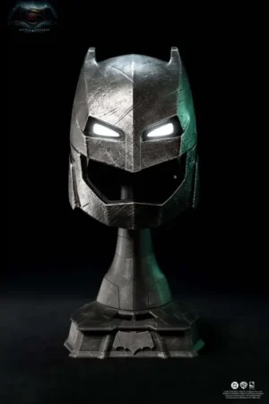 Meest Verkocht BATMAN V SUPERMAN - Batman's armored helmet - 1/1 scale replica