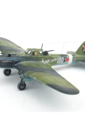 Uitverkoop Ilyushin Il-2M 'Black Death' including the canopy frame paint mask Schaalmodel