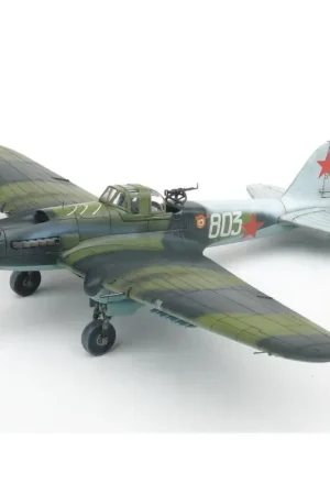 Snelle Levering Ilyushin Il-2 'Interim Gunner's Station' including the canopy frame paint mask Schaalmodel