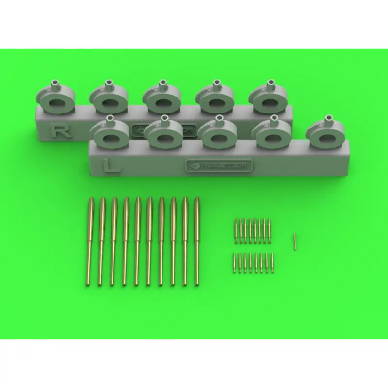 Op = Op HMS Naiad armament barrels - 5,25in (10pcs), 40mm POM-POM (8pcs), Vickers .50cal (8pcs) and Hotchkiss saluting gun (designed to