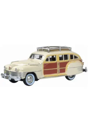 Gecertificeerd Chrysler t and c woody wagon 1942 beige Miniatuur