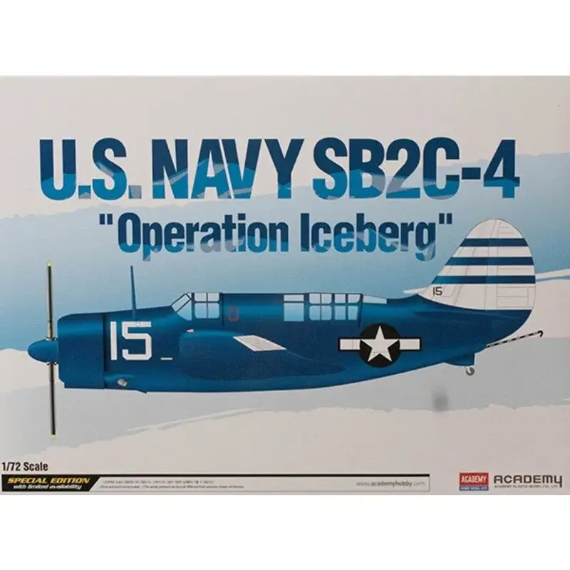 Lage Kosten US Navy Curtiss SB2C-4 Helldiver Operation IcebergLimited Edition Schaalmodel