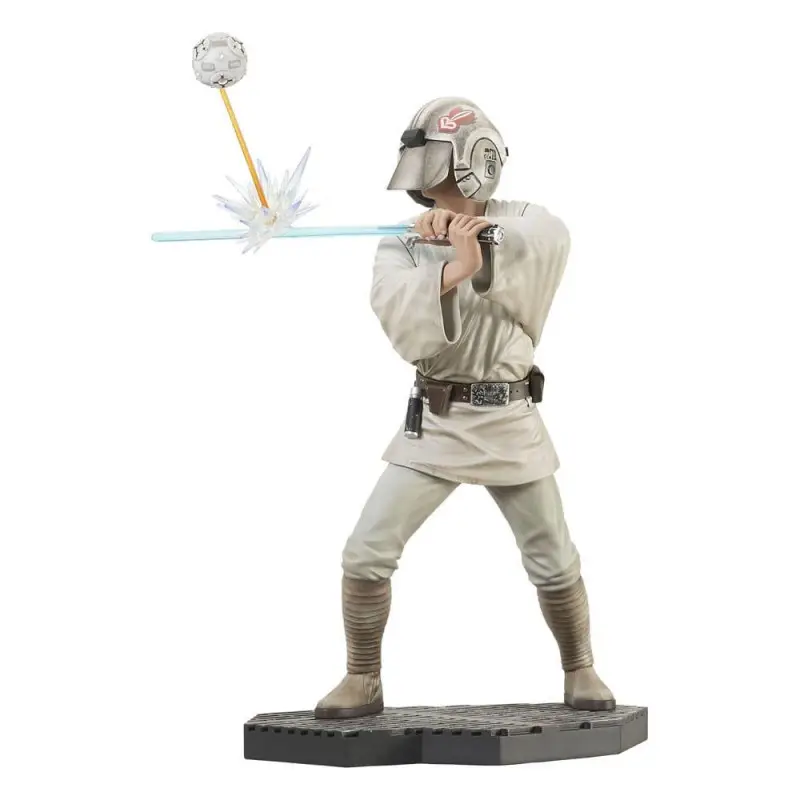 Seizoensaanbieding STAR WARS IV -Luke Skywalker (Training) -Statuette Milestones 30cm Figuurtje