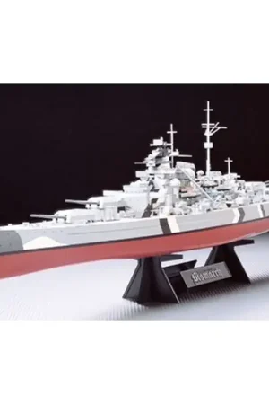Bismarck The hunt for the Bismarck Schaalmodel Seizoensaanbieding