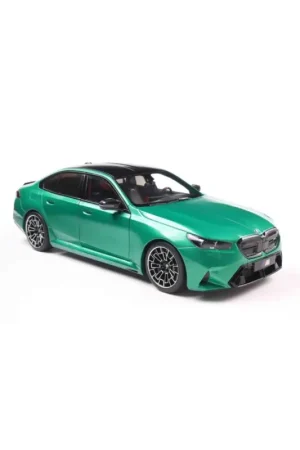 Weekendaanbieding Bmw m5 m isle of man green metallic 2025 1/18 Miniatuur