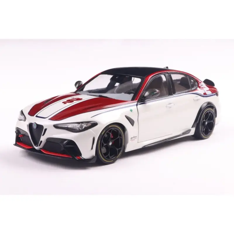 Aanbieding 1:18 alfa romeo giulia gta-m bianco i rosso white 2023 Miniatuur
