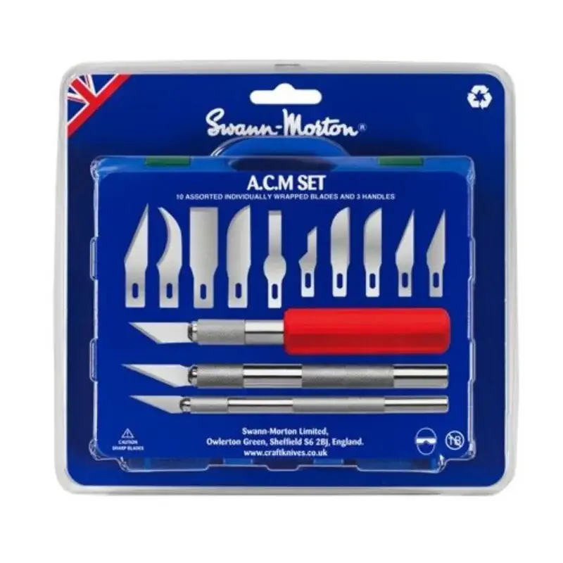 A.C.M Set (Art′s, craft and Modellers Set) Includes 1 x No.1 handle, 1 x No.2 handle, 1 x No.5 handle and 13 precision ground ca Weekendaanbieding