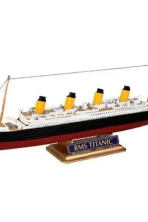 RMS Titanic Model Set - box containing the model, paints, brush and glue Schaalmodel Hoge Kwaliteit