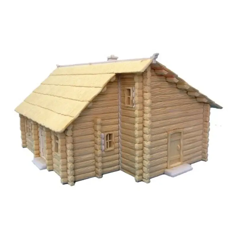 Tijdelijk Beschikbaar Two storey Log house with thatch roof. Prepainted