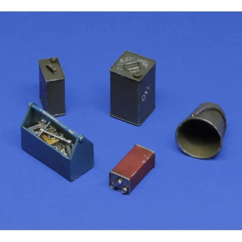 Royal Model: Toolbox, oil cans and bucket (1/16 scale) Nieuw