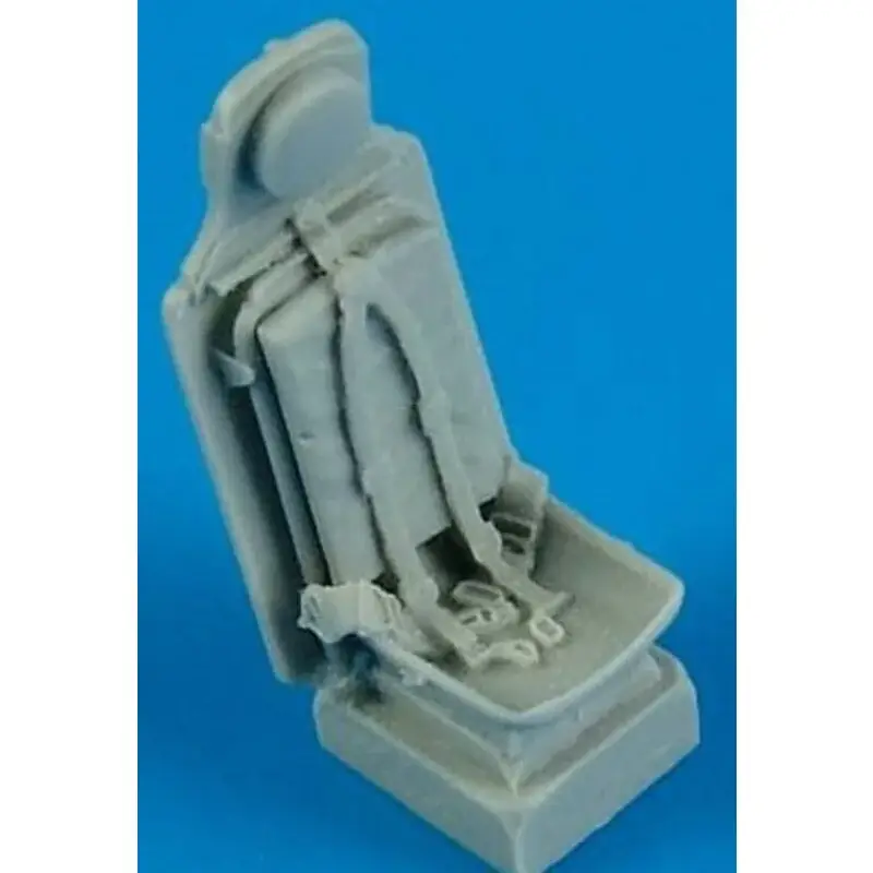 Voordeelprijs North-American P-51D Mustang seat with safety belts (designed to be used with Academy, Airfix, Dragon, Hasegawa, Heller, Hobby B