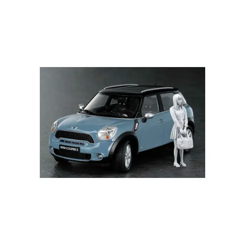 Plastic model car Mini Countryman Cooper S with schoolgirl figure 1:24 SP559 Schaalmodel Voordeelprijs