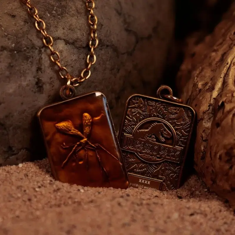 Must-Have JURASSIC PARK - Unisex Amber Necklace - Limited Edition Hanger