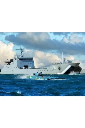 Tijdelijk Beschikbaar PLA Marine Type 072A LST Schaalmodel