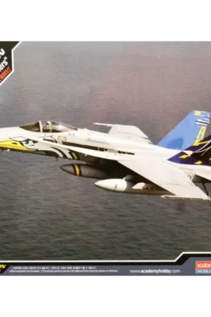 Koopje McDonnell-Douglas F / A-18C USN VFA-82 Marauders Schaalmodel
