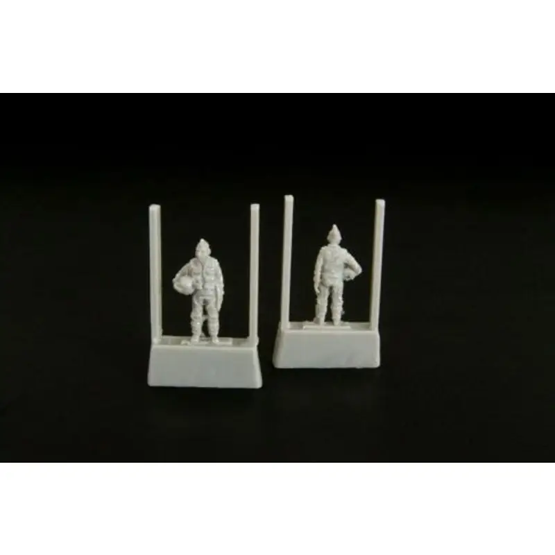 U.S. pilot2 modern pcs --- resin figure of pilot USMODERN Figuren Direct Beschikbaar