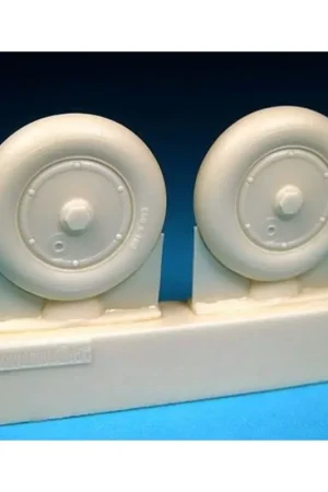 Messerschmitt Bf 109G Wheels - Plain Hub, Smooth Tire/tyre. This set consists of a pair of super detailed, accurate resin mainwh Betrouwbaar