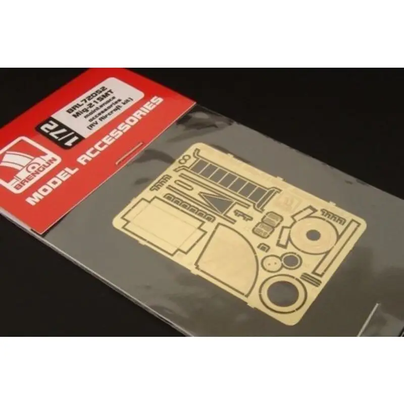 Nieuw Mikoyan MiG-21SMT maintenace accessories PE parts (designed to be used with RV Aircraft kits)