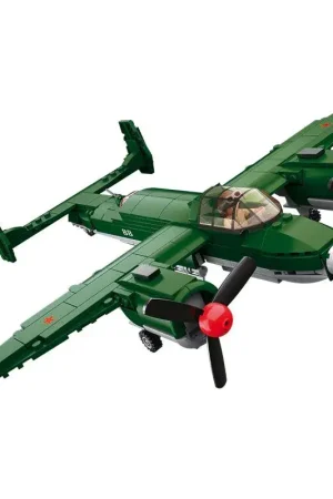 Premium Sluban WWII - Russian Bomber (M38-B0688)